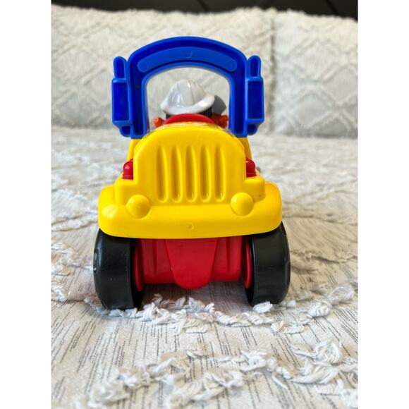 Fisher-Price Little People Lifty Loader Construction Figure Little People 2003 - Picture 4 of 12
